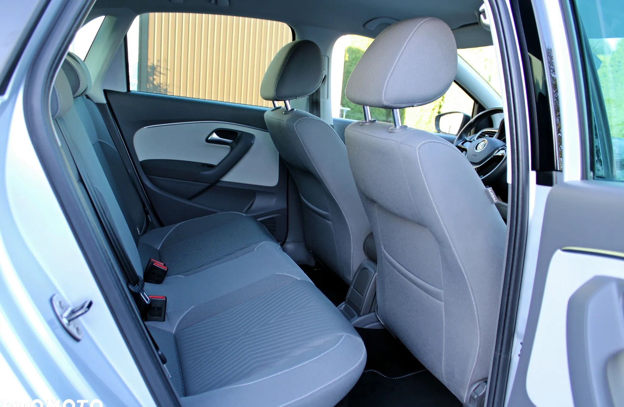 Volkswagen Polo cena 37900 przebieg: 46500, rok produkcji 2014 z Wyszków małe 742